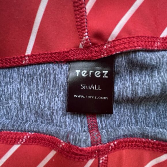 Peloton X Terez Women's  Leggings S Red Orange Ombre Striped Spell Out - Picture 7 of 10